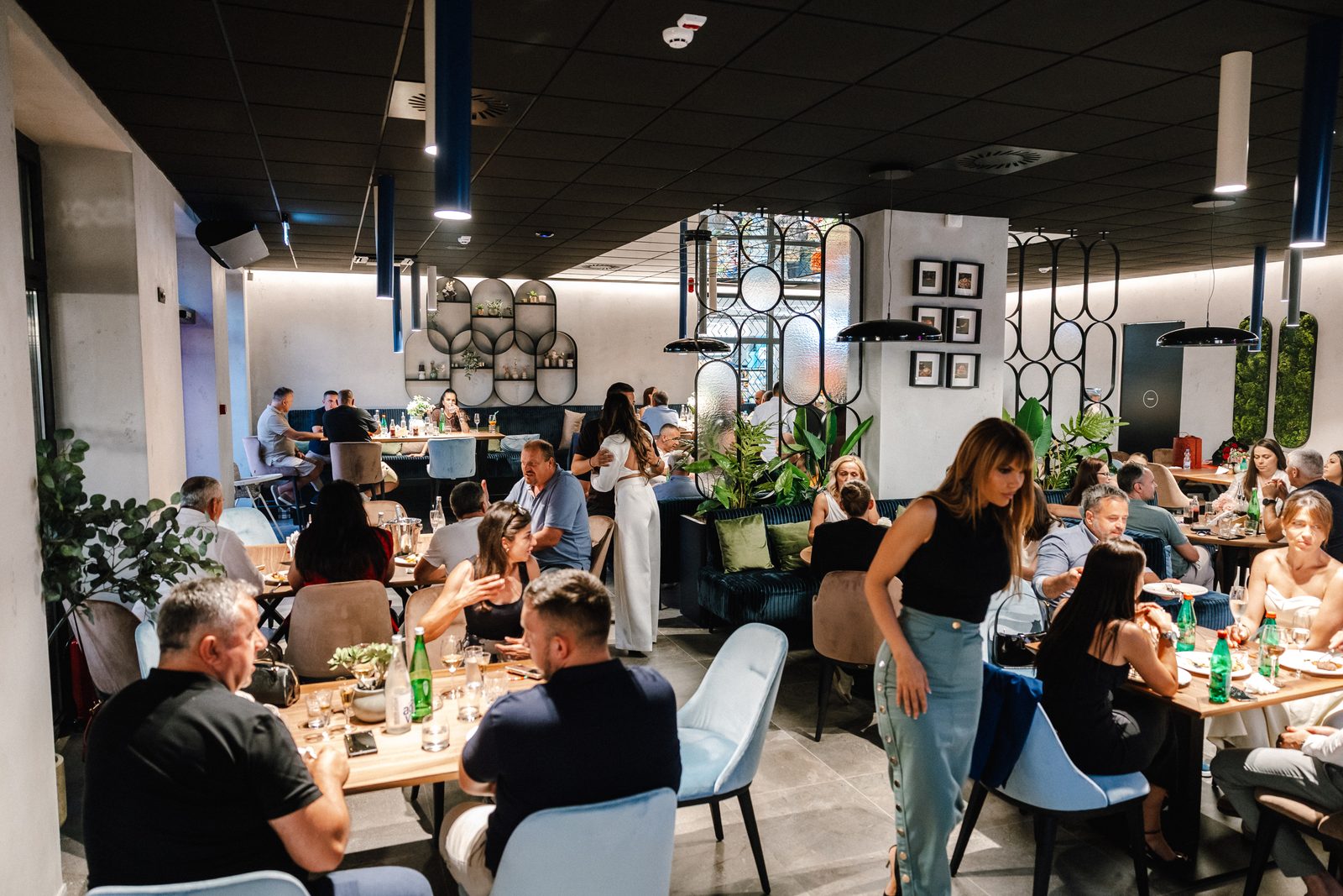 Nastavak druženja u restoranu kompleksa